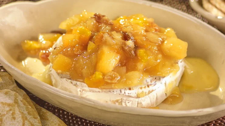 https://dolesunshine.com/wp-content/uploads/sites/2/2022/03/pineapple-chutney-with-baked-cheese-740x416.jpg.webp