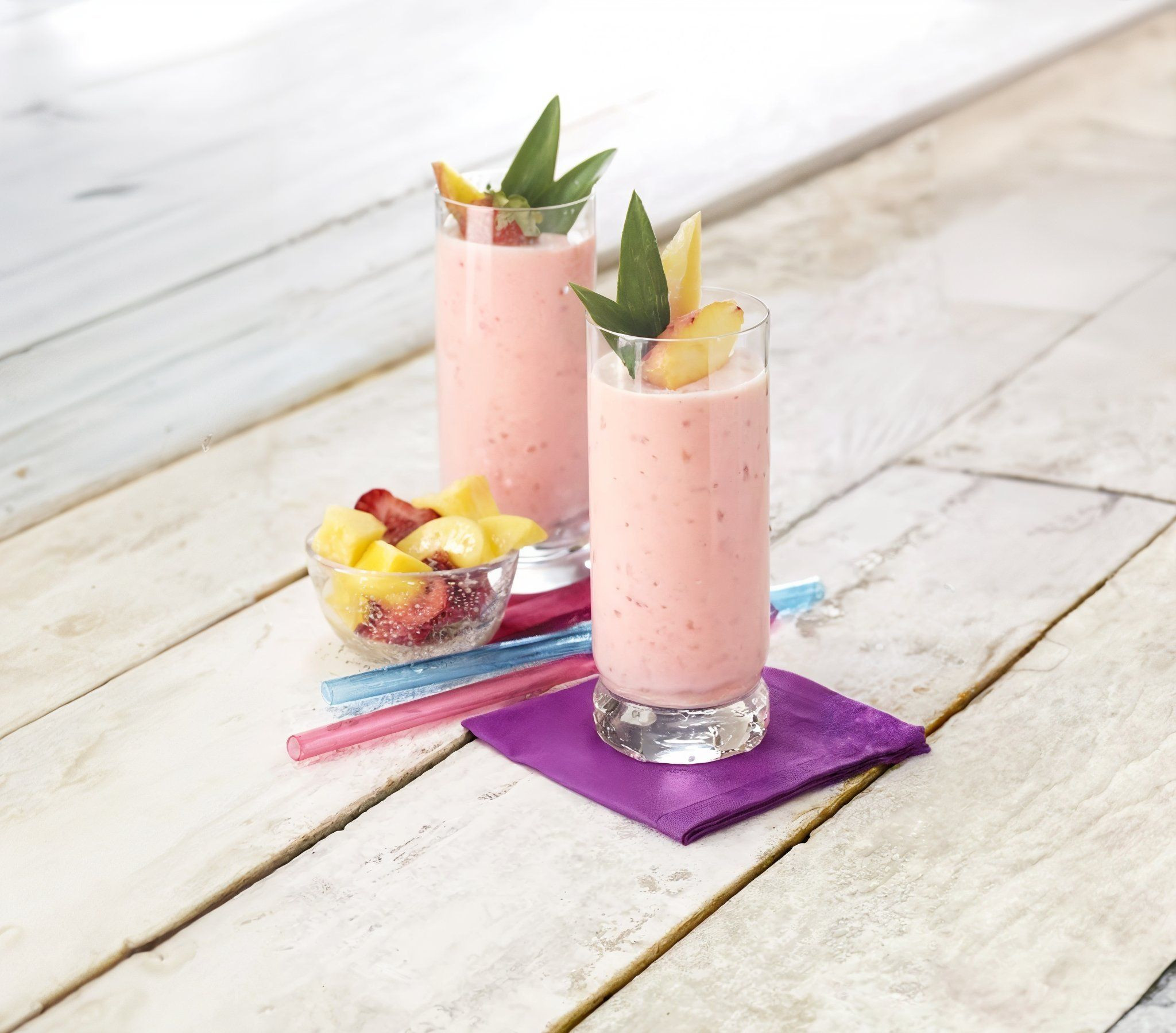 Mixed Fruit Smoothie - Yogurt Berry Smoothie Recipe - Dole® Sunshine